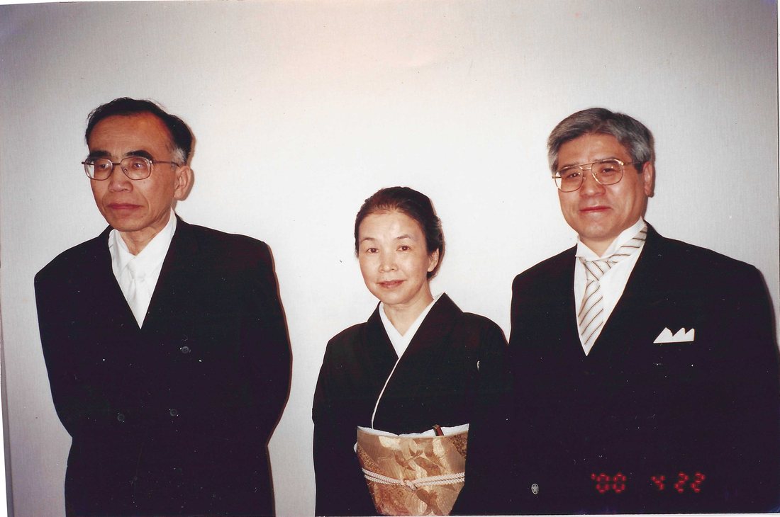 義雄・光子・池上茂喬（2000年4月22日）